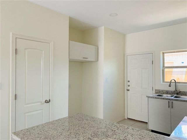 1217 W Garfield Avenue 2, Alton, TX 78573