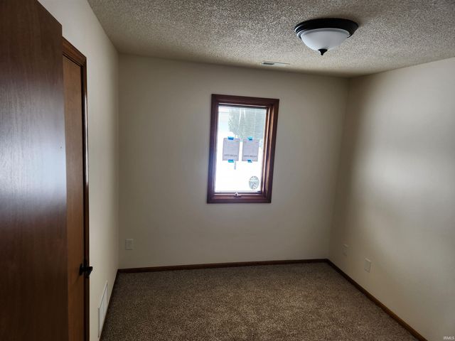 4338 Knoll Road, Fort Wayne, IN 46809