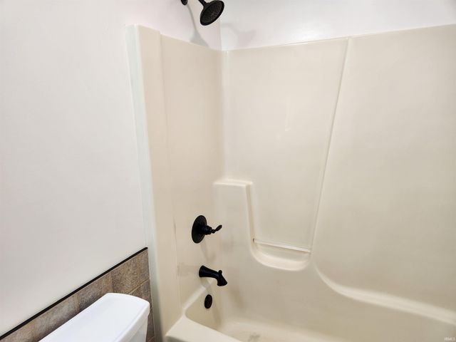 4338 Knoll Road, Fort Wayne, IN 46809