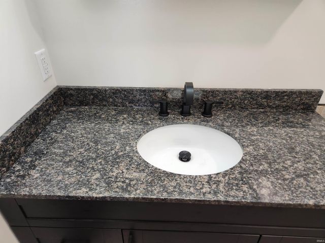 4338 Knoll Road, Fort Wayne, IN 46809