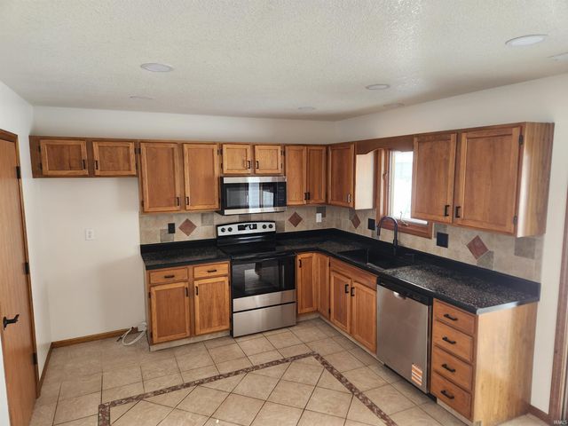 4338 Knoll Road, Fort Wayne, IN 46809