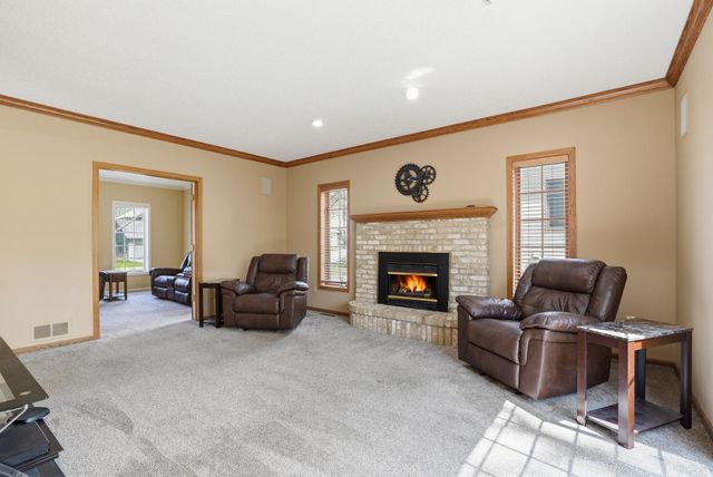 6624 129th Street W, Apple Valley, MN 55124