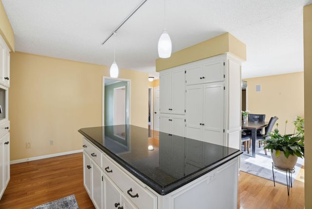 6624 129th Street W, Apple Valley, MN 55124