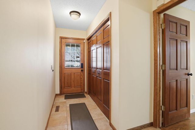 6624 129th Street W, Apple Valley, MN 55124