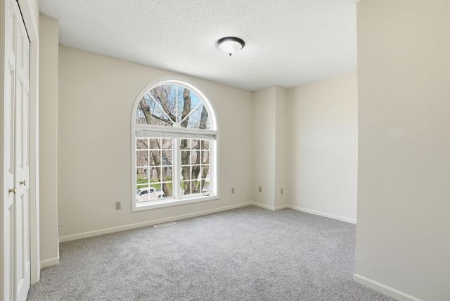 6624 129th Street W, Apple Valley, MN 55124