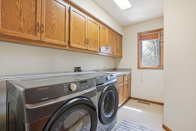 6624 129th Street W, Apple Valley, MN 55124