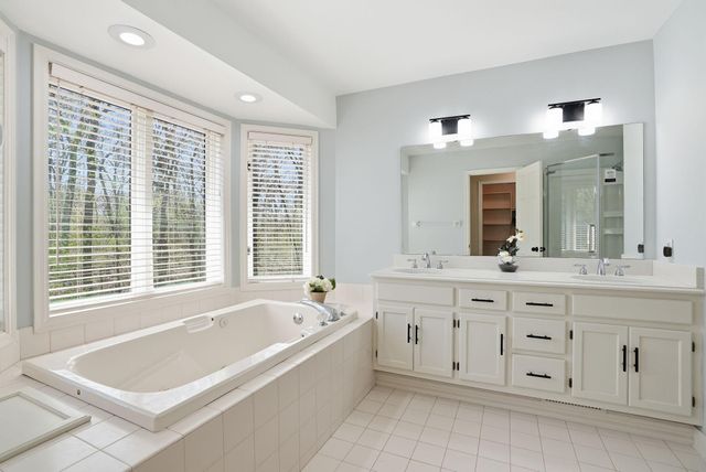 6624 129th Street W, Apple Valley, MN 55124