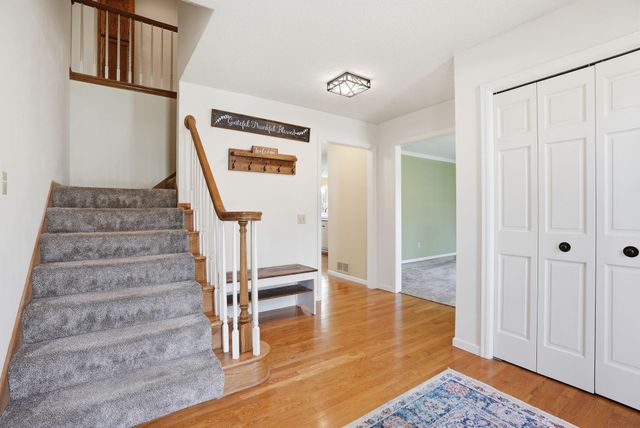 6624 129th Street W, Apple Valley, MN 55124