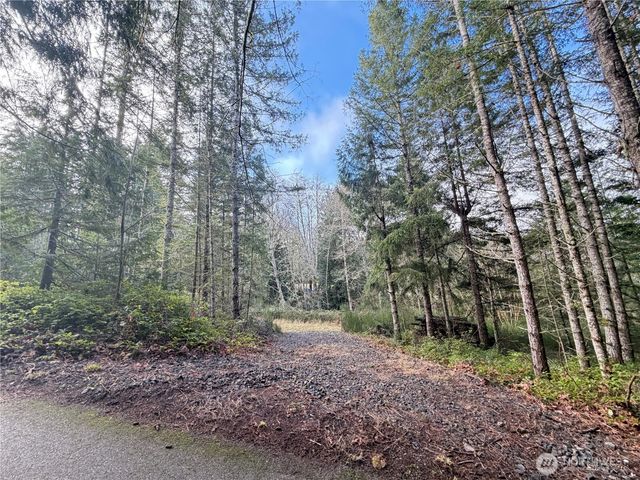 7625 NW Mountain Vista Lane, Silverdale, WA 98383