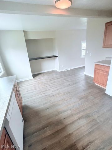 16406 Home Street, Maple Heights, OH 44137