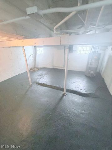 16406 Home Street, Maple Heights, OH 44137