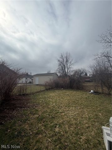 16406 Home Street, Maple Heights, OH 44137