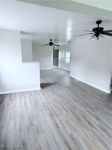 16406 Home Street, Maple Heights, OH 44137