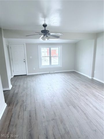 16406 Home Street, Maple Heights, OH 44137