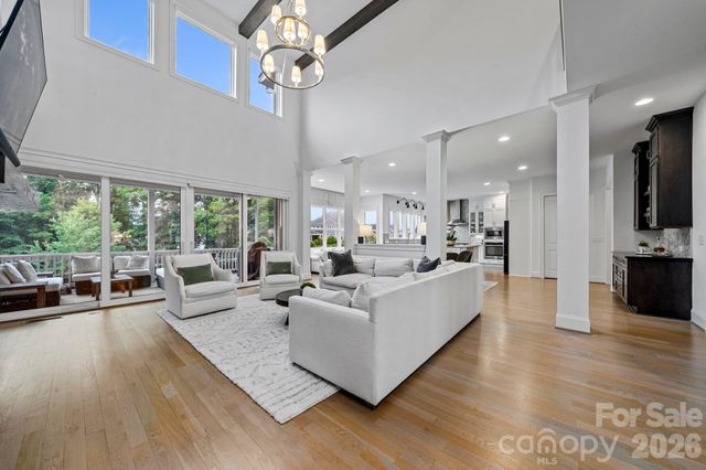 200 Seven Oaks Landing, Belmont, NC 28012