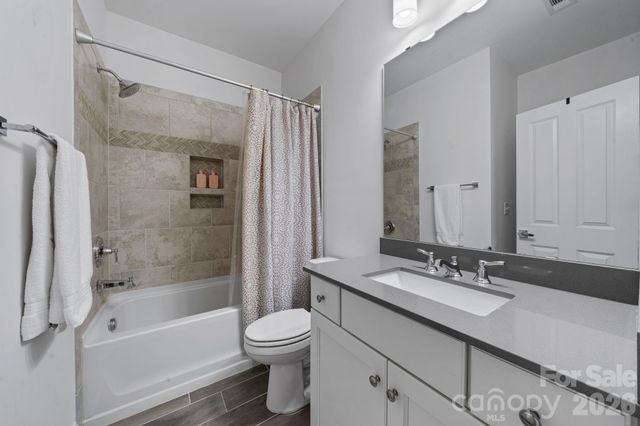 200 Seven Oaks Landing, Belmont, NC 28012
