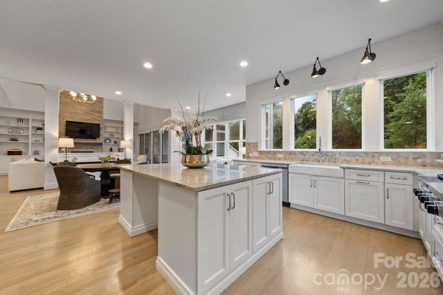 200 Seven Oaks Landing, Belmont, NC 28012