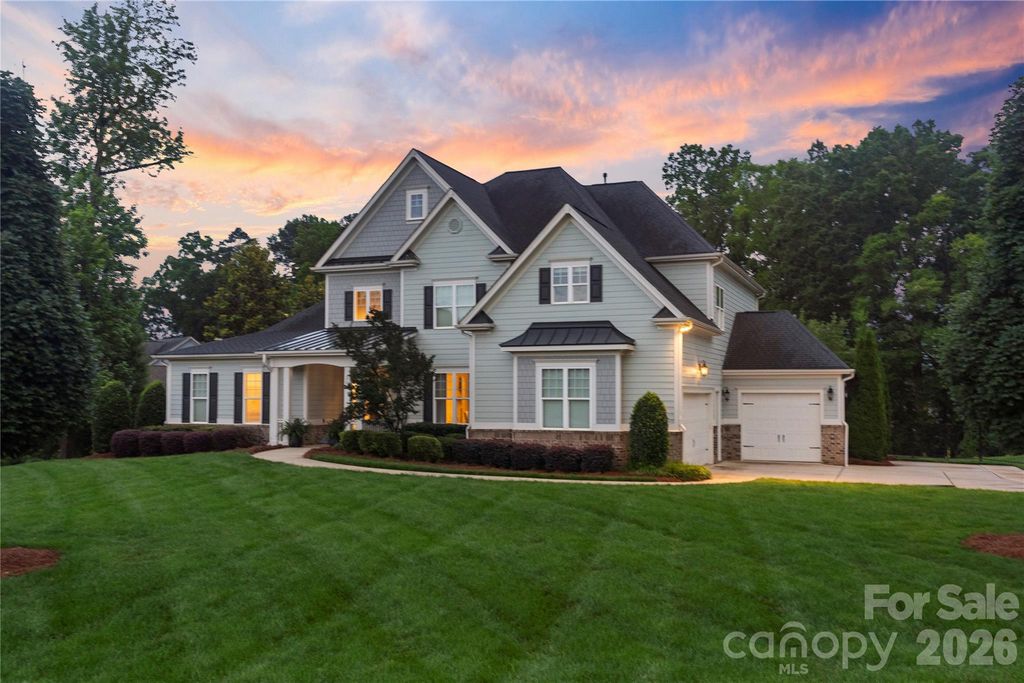 200 Seven Oaks Landing, Belmont, NC 28012