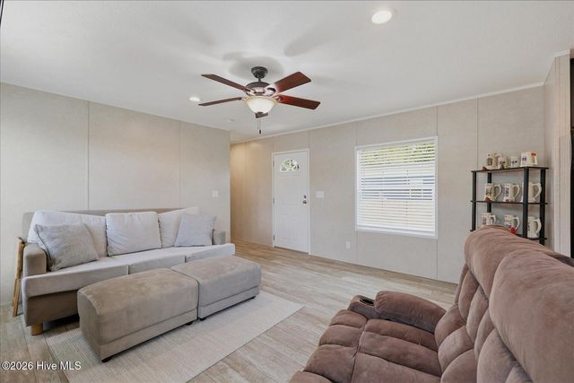 9366 Central Boulevard SE, Winnabow, NC 28479