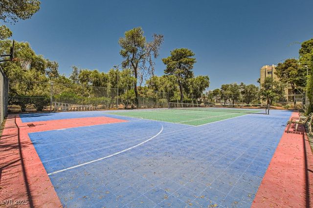 750 South Royal Crest Circle 353, Las Vegas, NV 89169