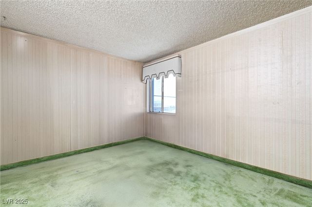 750 South Royal Crest Circle 353, Las Vegas, NV 89169