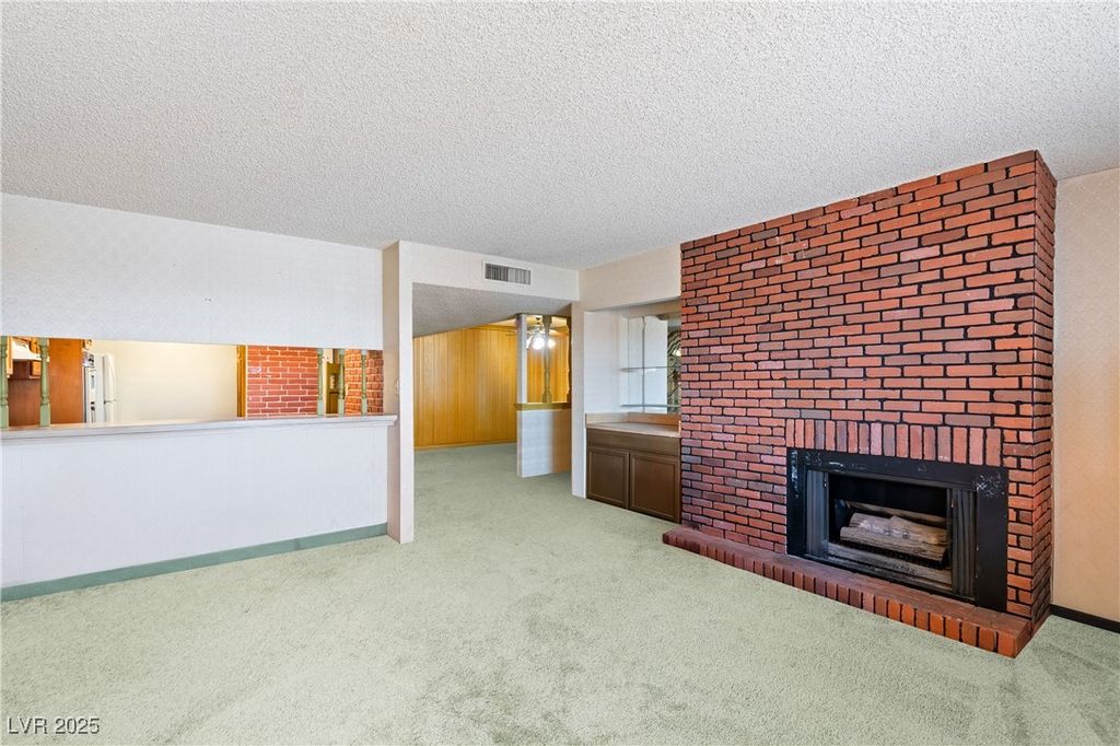 750 South Royal Crest Circle 353, Las Vegas, NV 89169