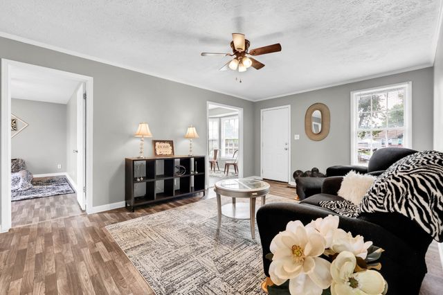 3416 Minor Dr, Clarksville, TN 37042