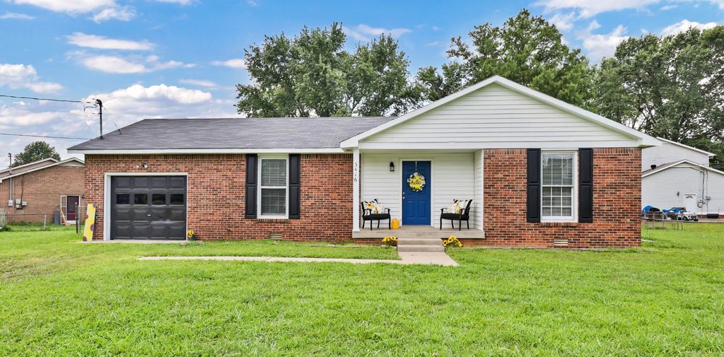 3416 Minor Dr, Clarksville, TN 37042