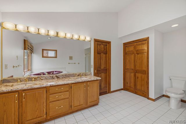 165 Spicer Creek Run, Grand Island, NY 14072