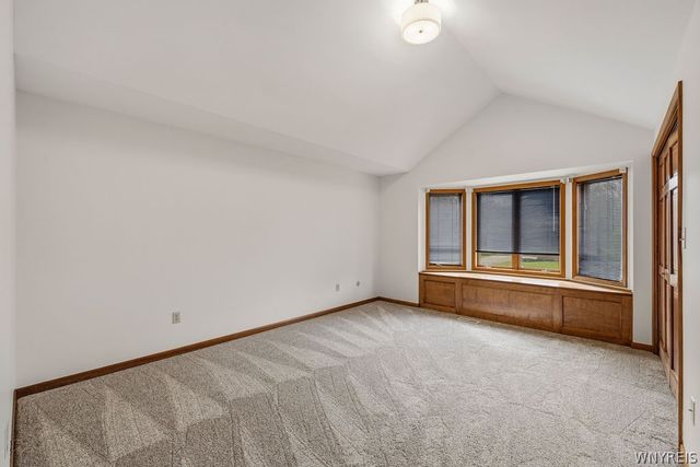 165 Spicer Creek Run, Grand Island, NY 14072