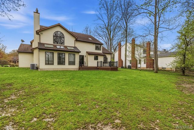 165 Spicer Creek Run, Grand Island, NY 14072