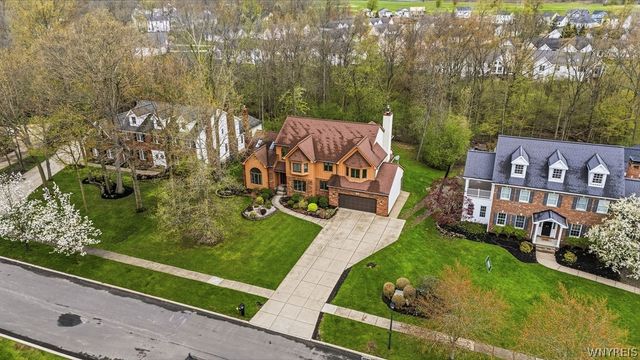 165 Spicer Creek Run, Grand Island, NY 14072