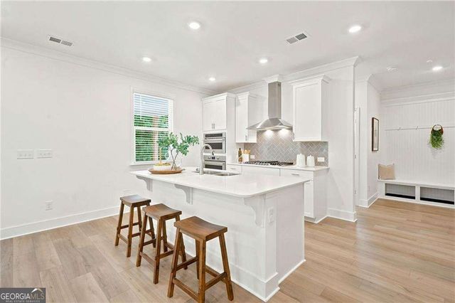 143 Meadow View Loop, Dallas, GA 30132