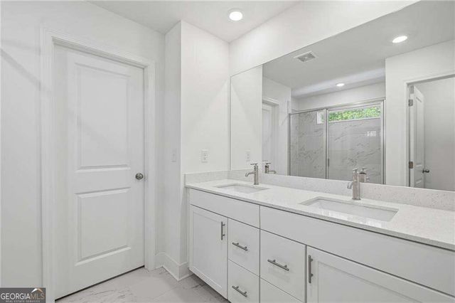 143 Meadow View Loop, Dallas, GA 30132