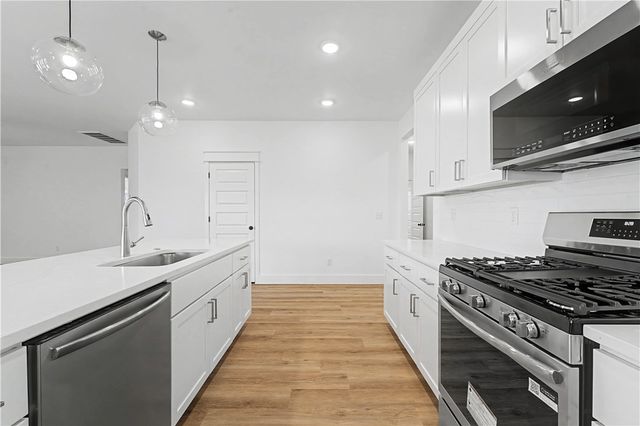 1030 Ari Avenue, Centerton, AR 72719