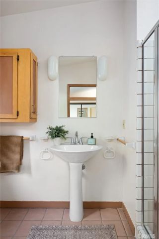 957 Skyline Drive, San Luis Obispo, CA 93405