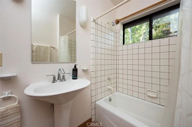 957 Skyline Drive, San Luis Obispo, CA 93405