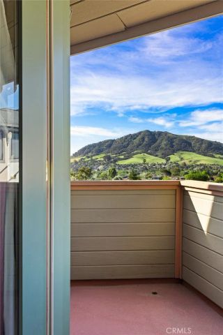 957 Skyline Drive, San Luis Obispo, CA 93405
