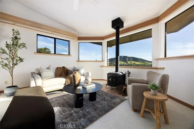 957 Skyline Drive, San Luis Obispo, CA 93405