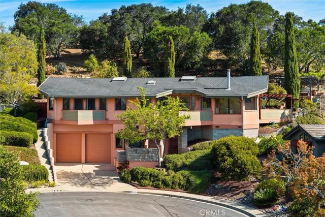 957 Skyline Drive, San Luis Obispo, CA 93405