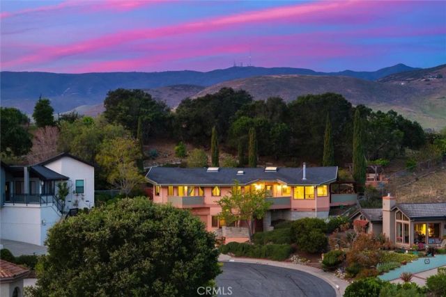 957 Skyline Drive, San Luis Obispo, CA 93405