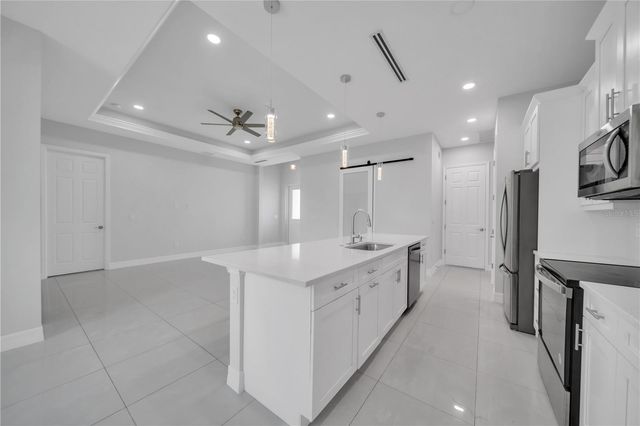 3509 38TH ST SW, Lehigh Acres, FL 33976