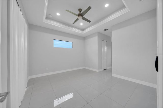 3509 38TH ST SW, Lehigh Acres, FL 33976