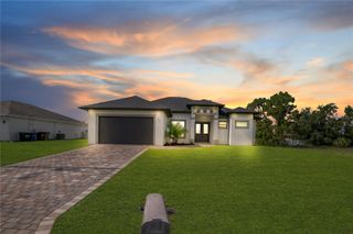 3509 38TH ST SW, Lehigh Acres, FL 33976
