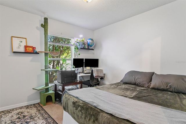 1050 22ND AVENUE N, St Petersburg, FL 33704