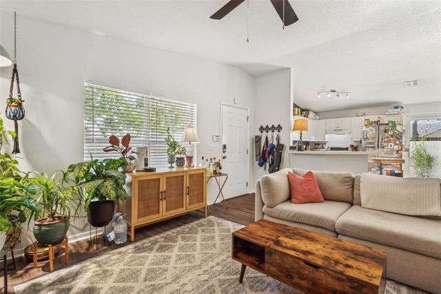1050 22ND AVENUE N, St Petersburg, FL 33704