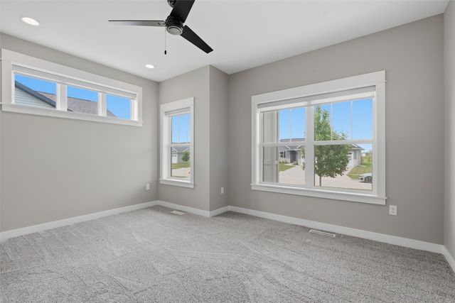 1735 Cottage Ridge Drive, Marion, IA 52302