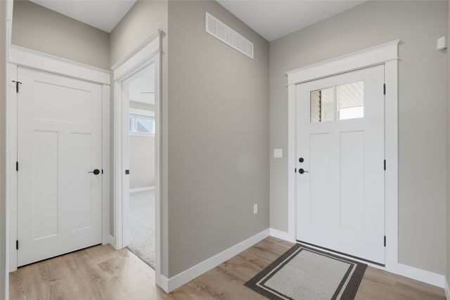 1735 Cottage Ridge Drive, Marion, IA 52302