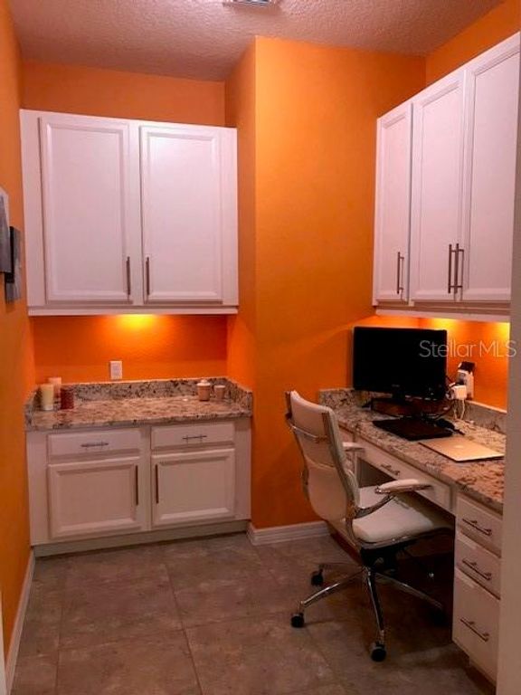 Image 23 of property listing at 12126 HOMESTEAD PARK LANE, Orlando, FL 32824