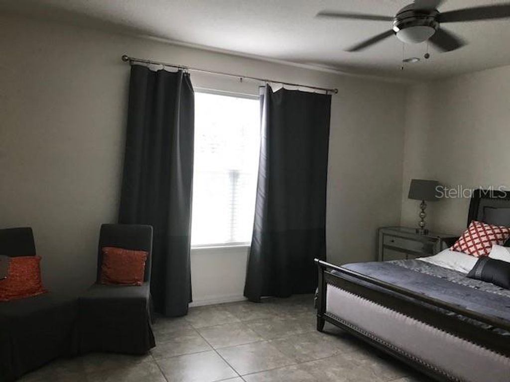 Image 26 of property listing at 12126 HOMESTEAD PARK LANE, Orlando, FL 32824